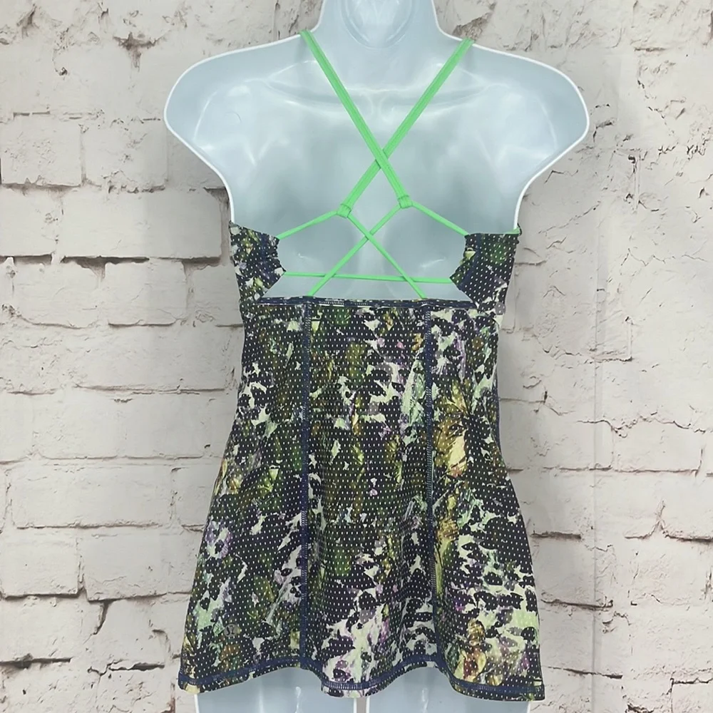 lululemon “Dancing Warrior” Tank, Size 4